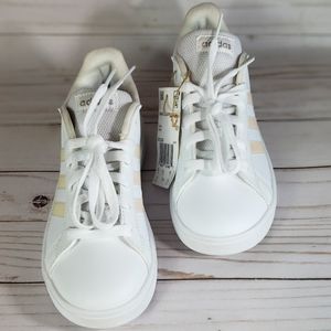 Adidas Kids Sneaker Grand Court 2.0 U.S size 3